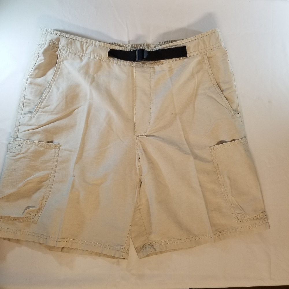 GH Bass Earth Mens Cargo Shorts Sz XL Cream/ Tan 6 Pockets Belted Elastic Waist